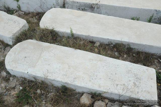 Tombe sans nom